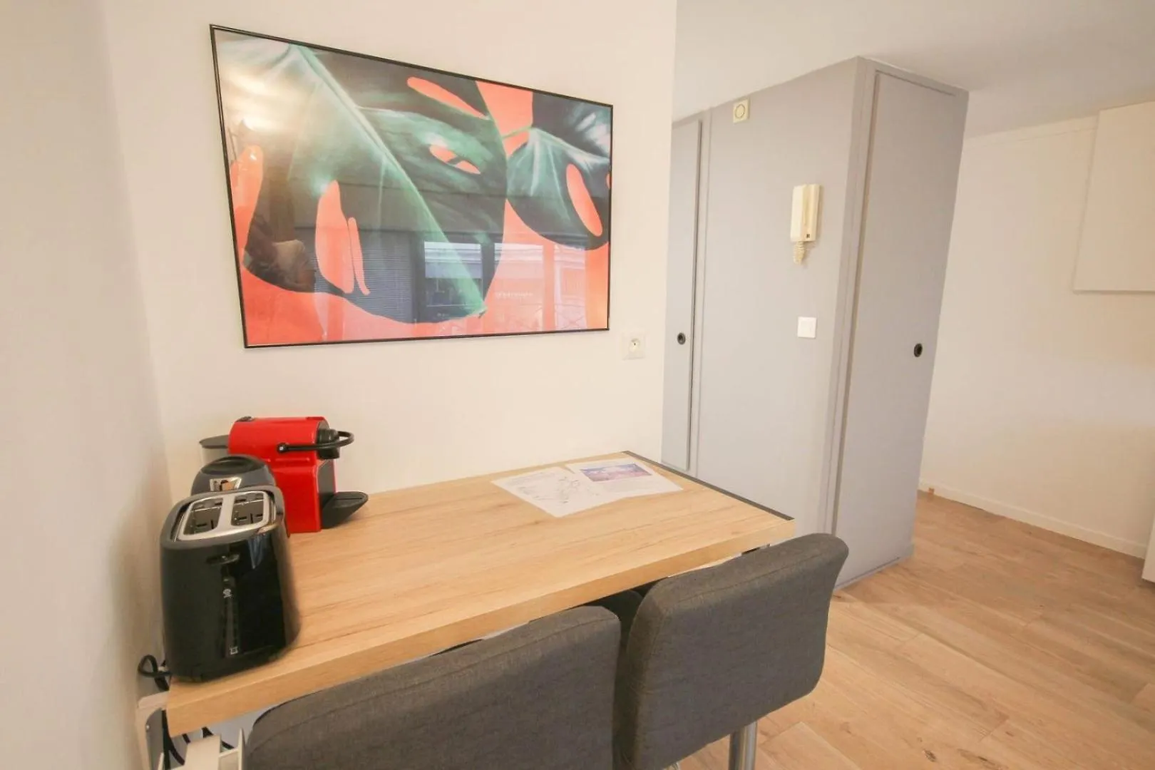 Lille Grand Place Studio Center 0*,